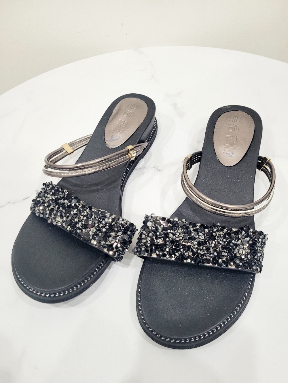 Y2K Black & Silver Shinny Beads Sandals Size: 6.5US